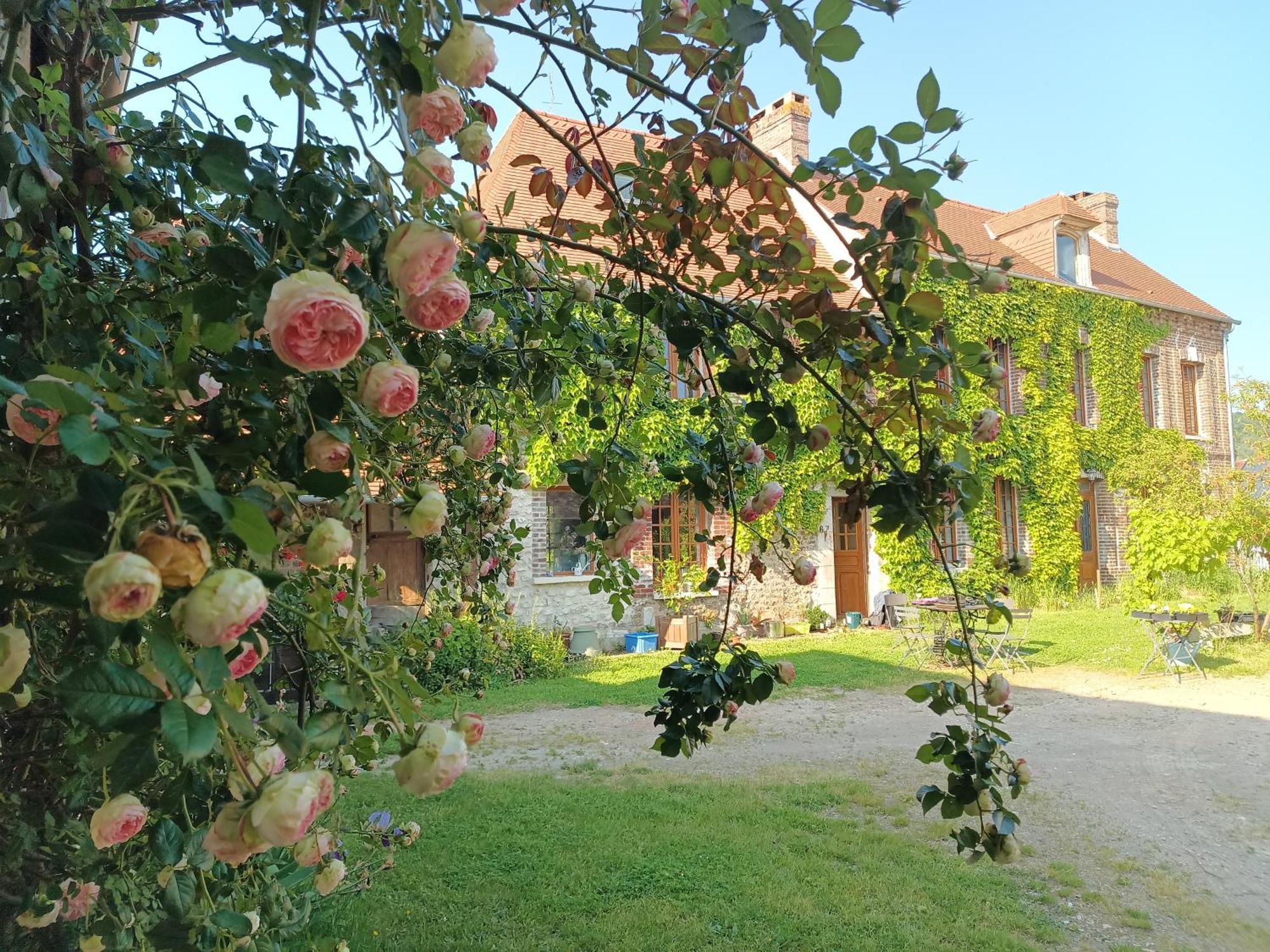 Vakantiehuis Les Jardins De Felicie Poses